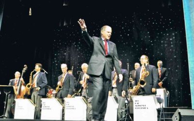 Tribute to Sinatra and Peggy Lee with Live Orchestra at Larcom Theatre