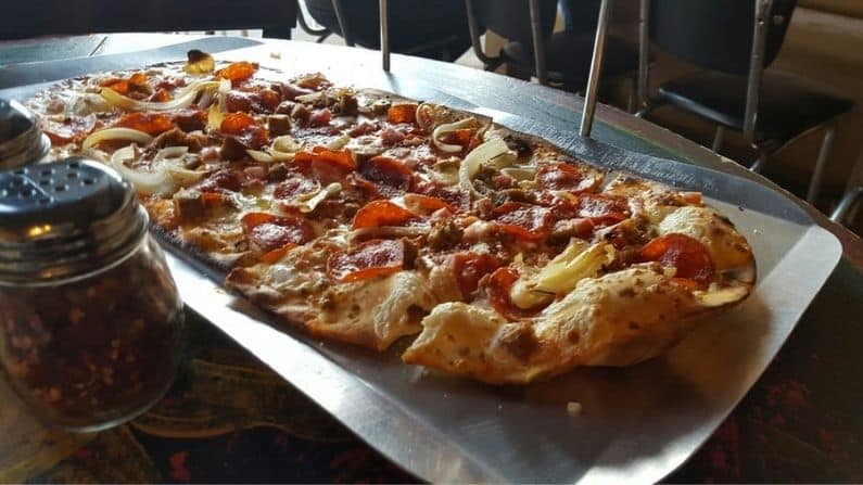 Pizzerias in Dallas Fort Worth: 10 Best Pizza Places You Knead To Try