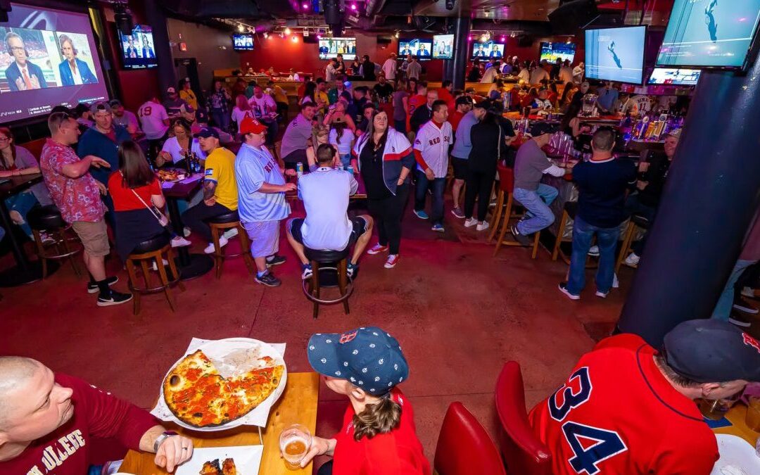 Sports bars Boston – 15 best places in Downtown, Back Bay, North End and more!