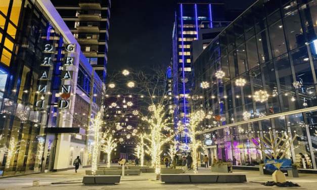 Christmas Lights in Boston – 2021 Guide for Seaport District Holiday Lights