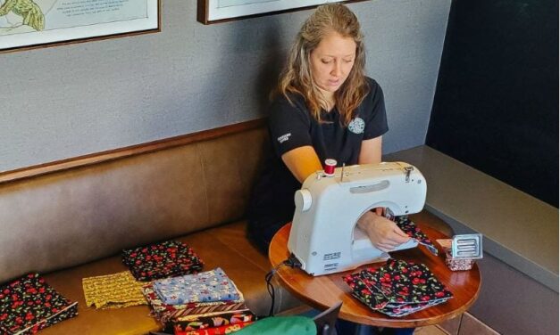 Starbucks Manager Turns a Closed Cafe into a Mask Making Hub