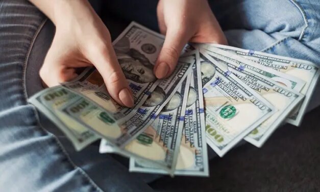 You Can (and Should!) Easily Trim These 5 Monthly Bills