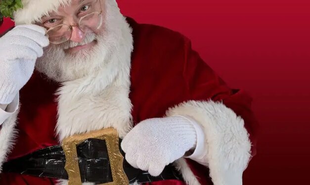 Get Santa Photos for Only $5 at Traders Village