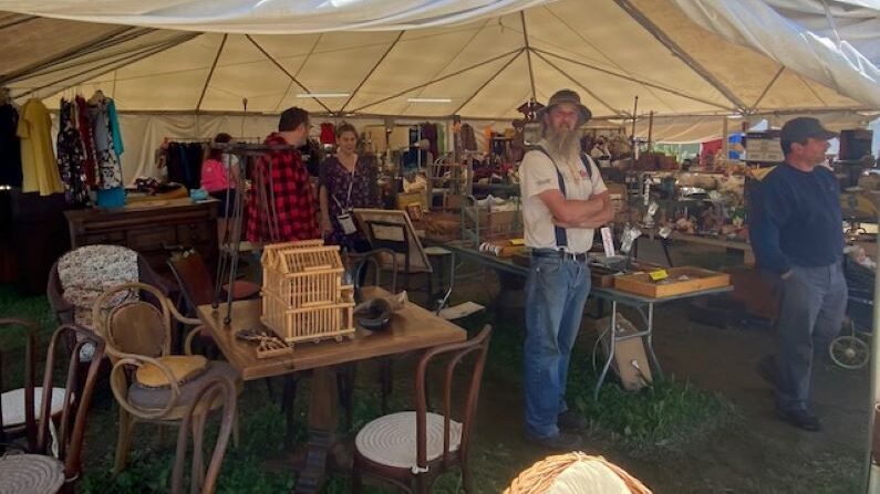 Flea market Boston | Green Acres Antique Show